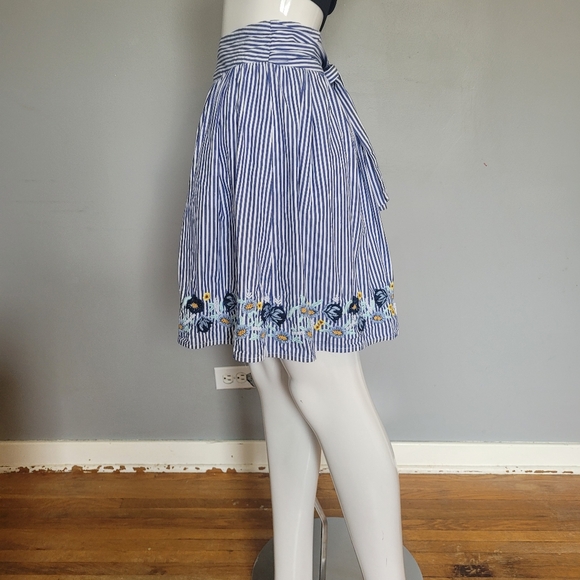 Naf Naf Embroidered and Beaded Mini Skirt, VGUC, Size 2 - Picture 4 of 10